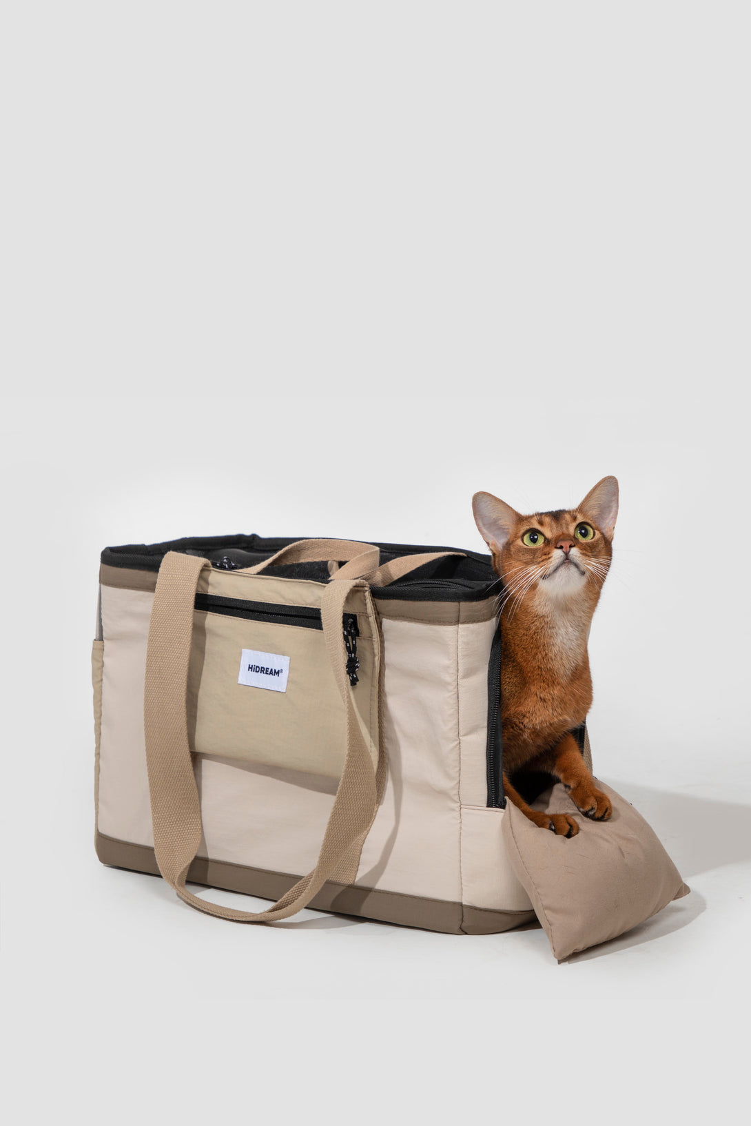 Casual pet shoulder bag - PawsAndUnion