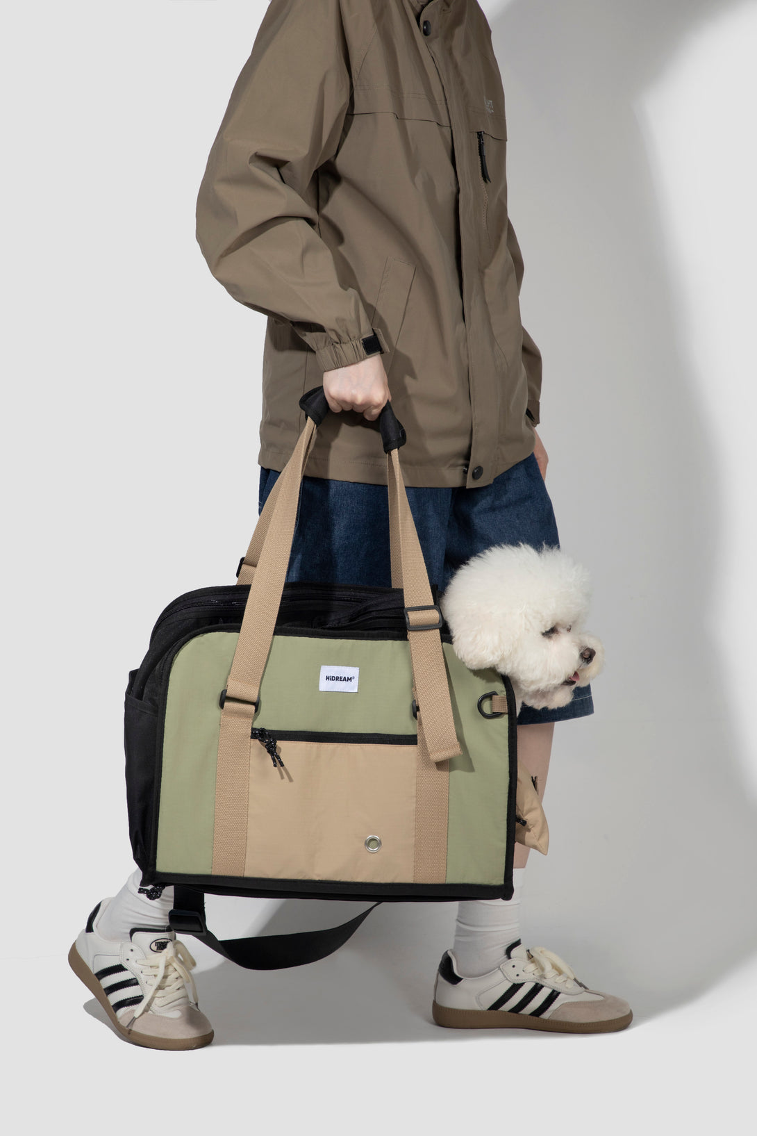 Pet outside one shoulder bag - PawsAndUnion