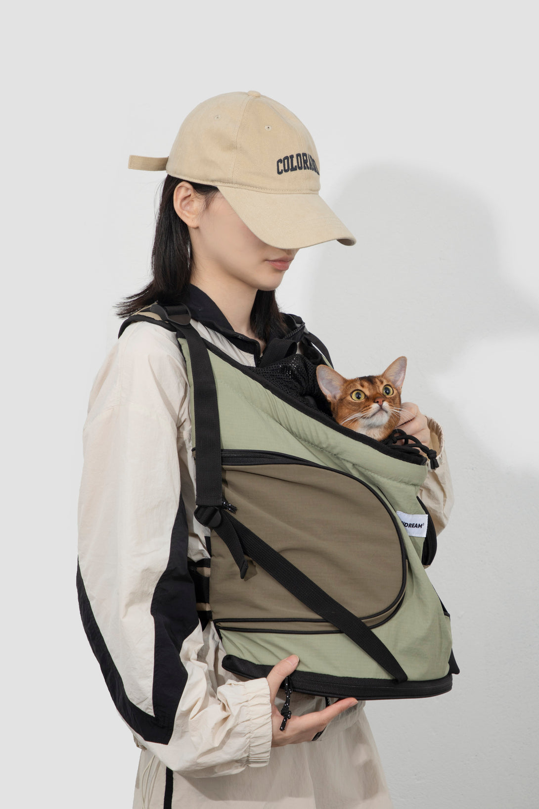 Front hugging Tote bag - PawsAndUnion